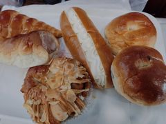 奶油牛角面包-新侨三宝乐面包店(崇文门店)