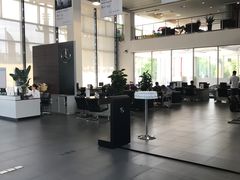 -上海星瀚奔驰4S店(红柳路店)