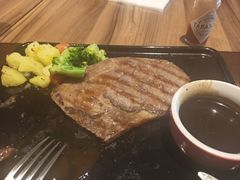 肋眼牛排-必胜客(欢乐颂店)