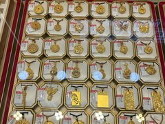-恒一珠宝·回收黄金钻石奢侈品(灵岩南路店)