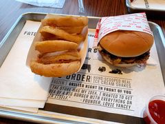 蘑菇牛肉汉堡-FATBURGER 特富客汉堡(外交公寓店)