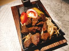 -穹六人间 people 6(岳阳路店)