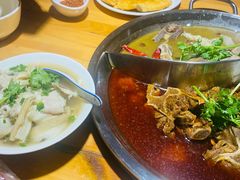 -大众跷脚牛肉馆·非遗传承单位(峨眉山店)