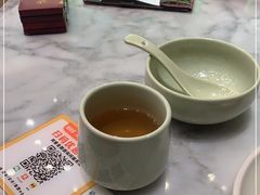 -蝴蝶里·粤菜·点心(滨江龙湖店)