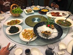 -老船夫婚宴婚庆会馆(延吉路店)
