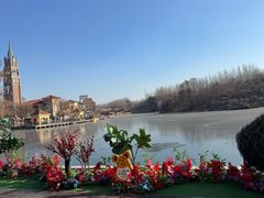 -王府井奥莱棋盘山小镇