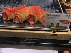 草莓奶油螺角-巴黎贝甜(来福士店)