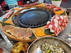 -玄希浪漫厨房·韩料烤肉(湖滨银泰in77店)