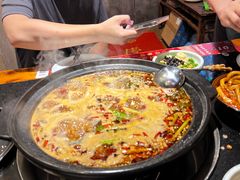 -小饕荟雅安贡椒鱼鲜馆(广福桥店)