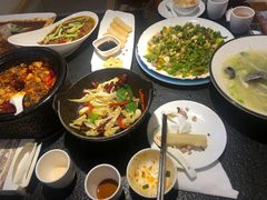 -万重锦·人文川菜馆(骡马市店)