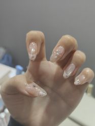 -晨·艺美甲美睫