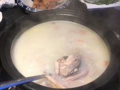 -大匠工房古船木艺术餐厅·猪肚鸡专门店(长白仙岛店)
