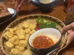 -老滇山寨•云南特色菜•地方菜•民族风情歌舞表演(金碧店)