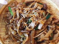 干炒牛河-明腾壹间茶餐厅(新都会花园广场店)