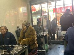大堂-何老二卤汁凉粉
