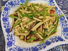 -记忆湘菜馆(芙蓉镇店)