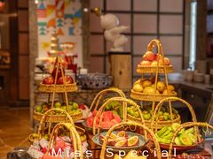 -怡咖啡海鲜自助餐厅(浦东香格里拉店)