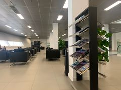 -深圳锦龙奥迪4S店(前海店)