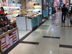 -港澳广场购物中心