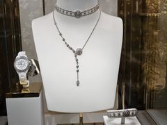 -CHANEL(恒隆广场店)