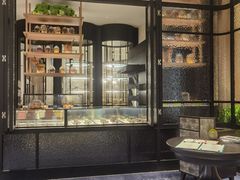 -上海虹桥祥源希尔顿酒店