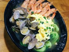 -老东镇啤酒屋海鲜加工·蒸汽海鲜·海鲜烧烤(台东店)