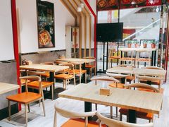 大堂-极有家小鱼小鸡石锅煲(佳兆业店)