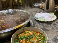 -肖肖酸萝卜鱼火锅(总店)