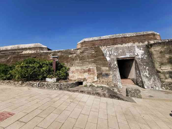 旗后炮台古迹故事馆-"旗津的后山上的古旧炮台遗址.作为清朝时.