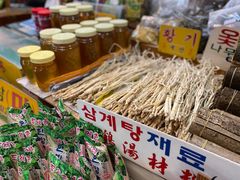 -西归浦每天偶来市场
