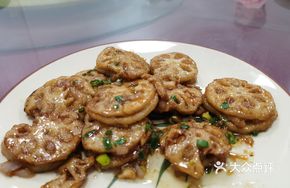 Lotus Root Meat Pies