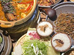-吃饭皇帝大土家民族菜(正大广场店)