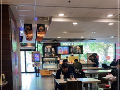 大堂-麦当劳(凌云天地长桥店)