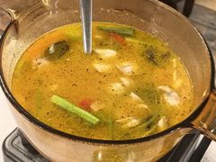 版纳树番茄酸汤鱼-泓0871臻选云南菜·味庄