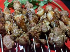 -洞庭洲·防空洞火锅·烧烤·铜锅涮肉(新百广场店)