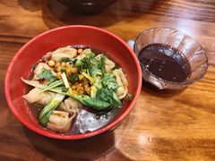-爆炸头阿姨小四川正宗川味小吃(无任何分店)