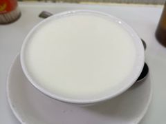 蛋白炖鲜牛奶-澳洲牛奶公司(佐敦店)