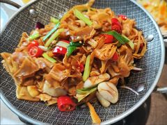 -东口码头·烧鸽子·鱼头泡饼·地方菜(金鹰悦城店)