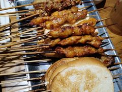 烤香肠-管氏翅吧(国展店)