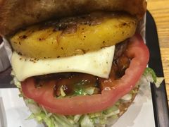 -The Habit Burger Grill 哈比特汉堡(爱琴海店)