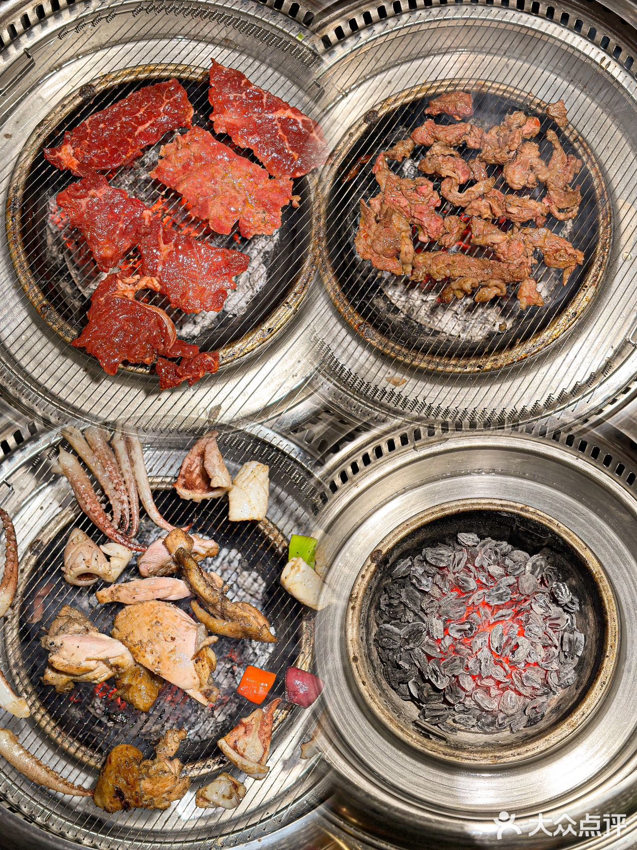 在深圳‼️发现了一家用核桃炭烤的烤肉馆‼️