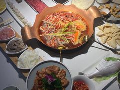 -墨居上隐·院子里火锅(峨眉店)