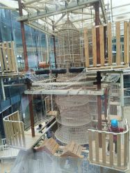 -PIPIKINGDOM皮皮王国欢乐号(欢乐海岸购物中心店)