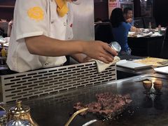 -利昂法式铁板主题餐厅(新奥购物中心店)