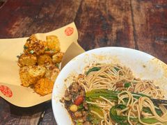 -周小波重庆小面·重庆名小吃(邹容路店)