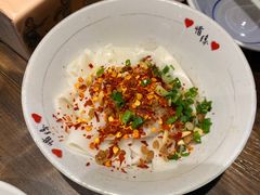 葱油拌粉-盟重烧烤(东瓜山创始店)
