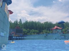 -汤山欢乐水世界