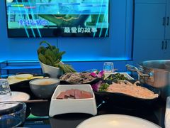 -唯爱KTV聚会餐厅(仙林东城汇店)