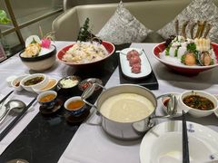 -红鼎豆捞·非遗鲍皇汤火锅(宝丰路店)