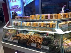 面包甜点陈列柜-老香齋(五角场店)